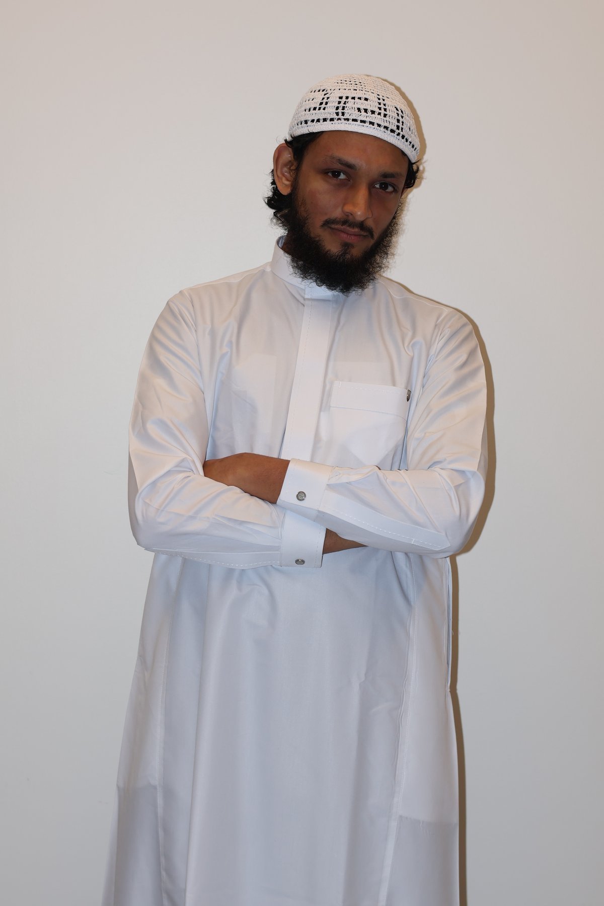 White Essentials Look